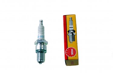 Spark plug for Rodeo, Instinct NS160, 200, 230